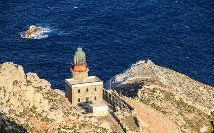 faros-palios-skyros