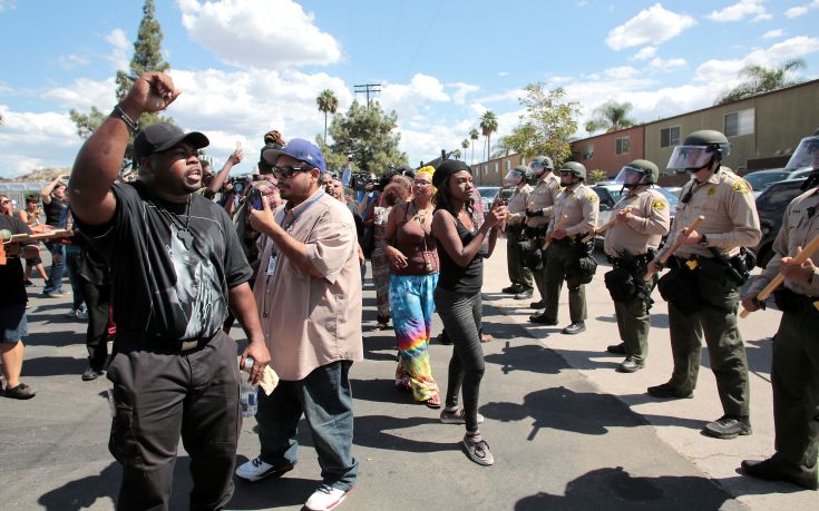 Διαδήλωση για τον άοπλο Αφροαμερικανό που σκότωσαν αστυνομικοί