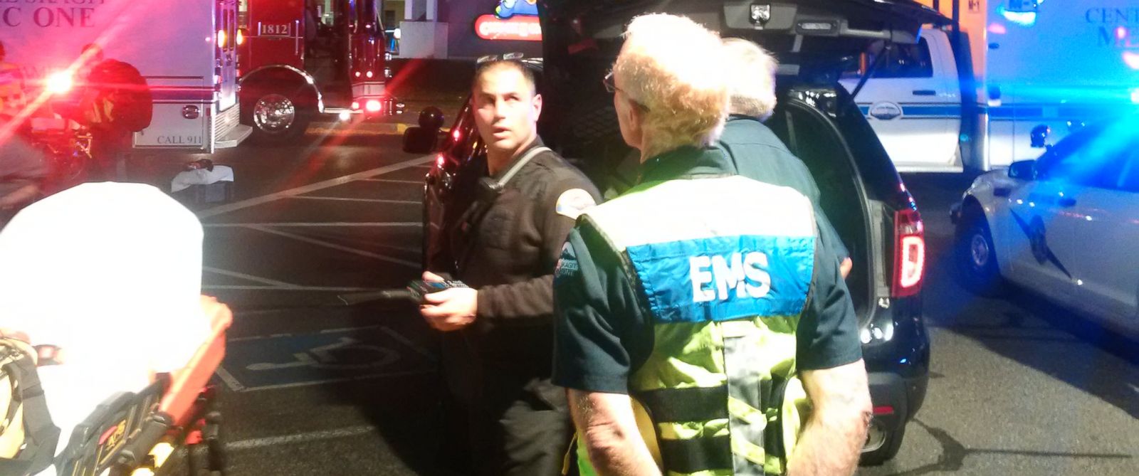 Νεκροί και τραυματίες από την επίθεση σε εμπορικό κέντρο στο Μπέρλινγκτον
