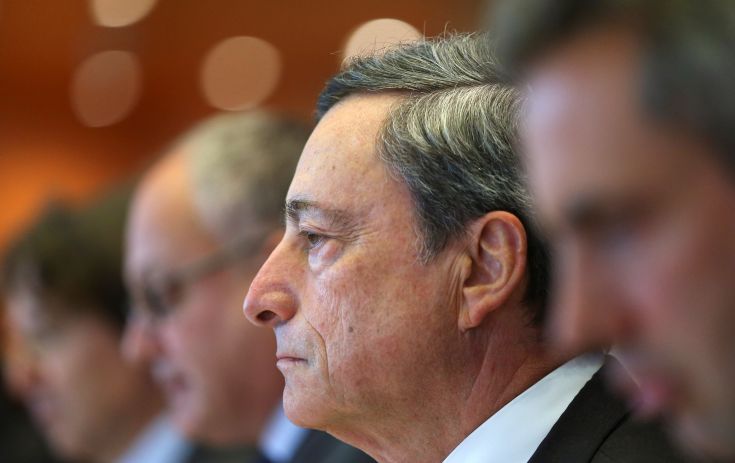 Ντράγκι: Προς όφελος της ευρωζώνης μια λύση για το ελληνικό χρέος