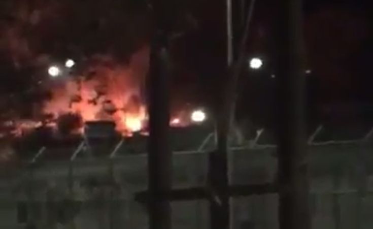 Συγκρούσεις και φωτιές και πάλι στο hotspot της Μόριας