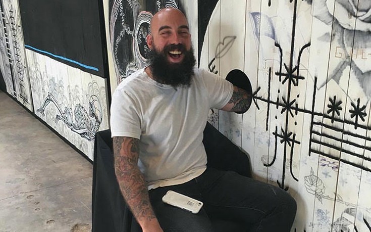 Τατουατζής κάνει δωρεάν τατουάζ με μια προϋπόθεση