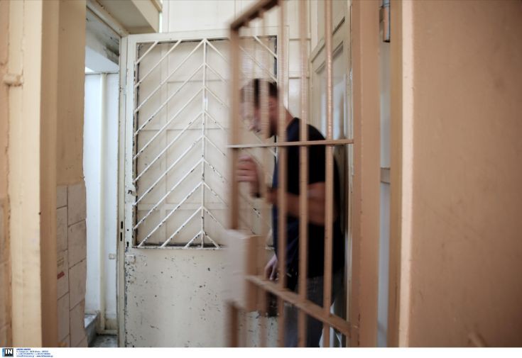 Κρατούμενος απέδρασε από τις αγροτικές φυλακές Κασσάνδρας