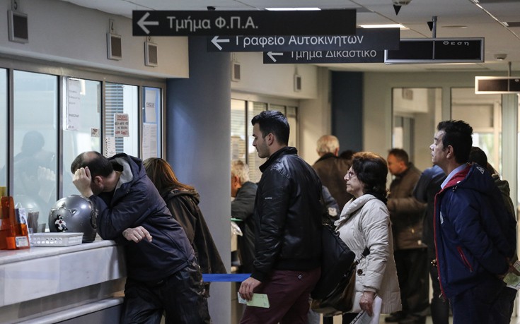 Σχέδιο για ρύθμιση οφειλών σε 120 δόσεις, σε εφορία και ταμεία