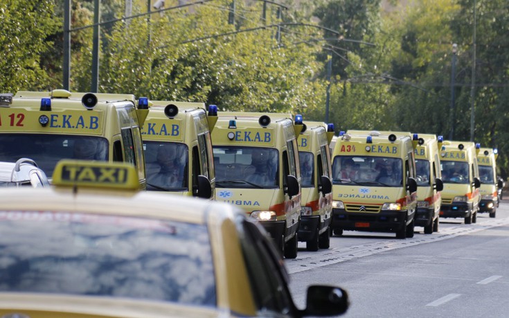 Έρευνα για ανακοίνωση στο ΕΚΑΒ Ιωαννίνων που εμπλέκει ιδιωτικά ασθενοφόρα σε έκτακτα περιστατικά