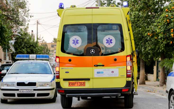 Σοβαρό τροχαίο στο Ηράκλειο, λεωφορείο συγκρούστηκε με ΙΧ και ανατράπηκε