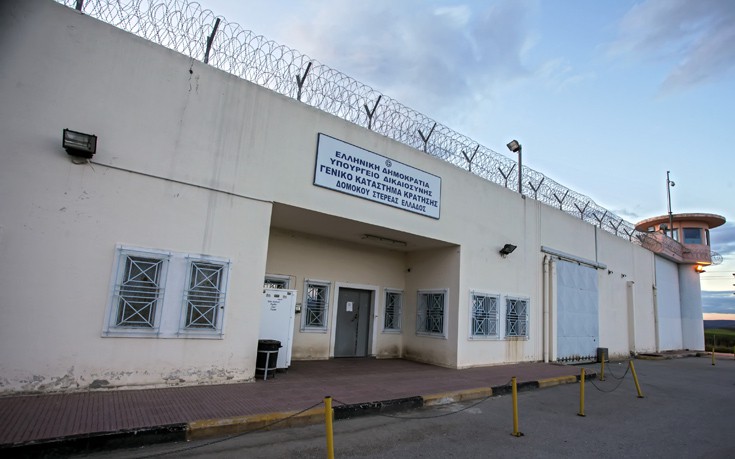 Φυλακές Δομοκού: «Κρατούμενοι κοιμούνται στο πάτωμα»