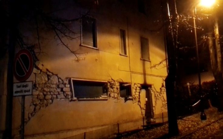 Ηλικιωμένος νεκρός από ανακοπή καρδιάς μετά τους σεισμούς στην Ιταλία