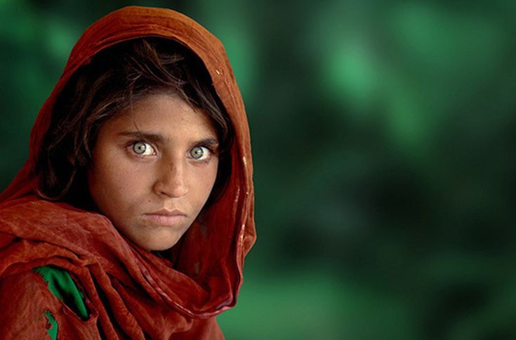 Η διάσημη Αφγανή του National Geographic συνελήφθη στο Πακιστάν