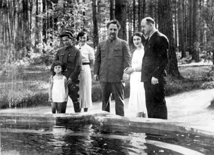 nikollaosiiooff11 nikollaosiiooff11