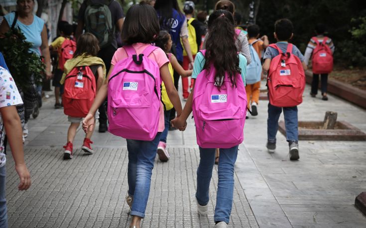 Μόλις 580 προσφυγόπουλα πήγαν τελικά στο σχολείο