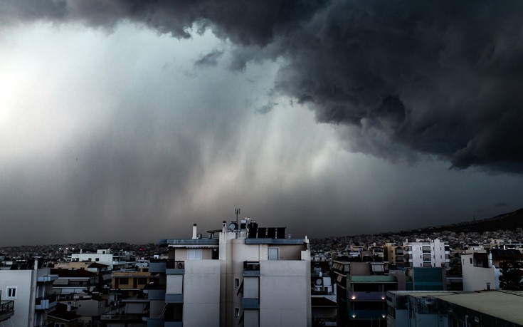 Ισχυρές καταιγίδες το απόγευμα στην Αττική φέρνει η «Ευρυδίκη»