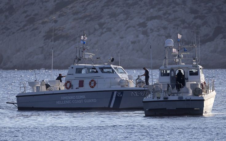 Φορτηγό πλοίο με εκρηκτικές ύλες ακινητοποιήθηκε από το Λιμενικό