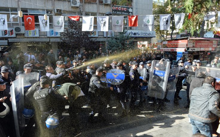 Καταγγέλλει τις συλλήψεις στελεχών του HDP στην Τουρκία ο ΣΥΡΙΖΑ