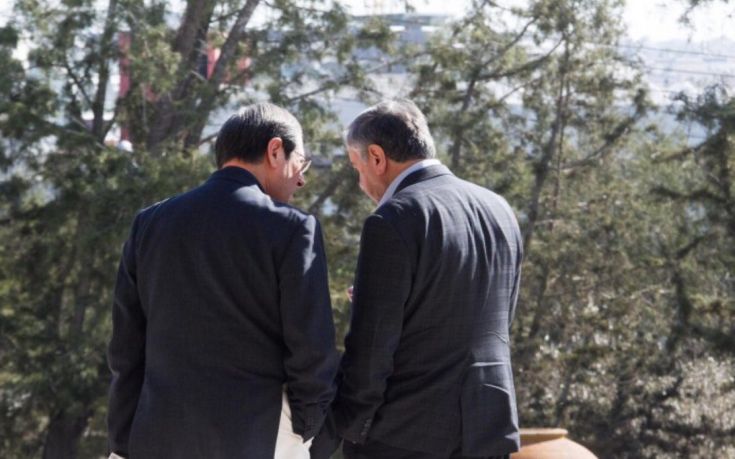 Aναστασιάδης και Ακιντζί συμφώνησαν σε νέα διάσκεψη αρχές Μαρτίου