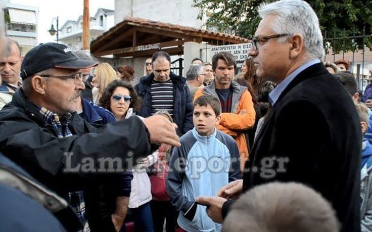 Σφοδρές αντιδράσεις για τη φοίτηση προσφύγων σε σχολείο της Λαμίας