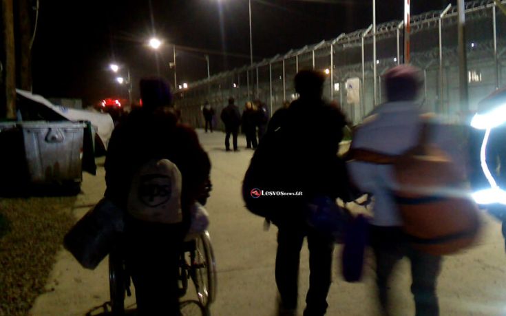 Στην Αθήνα οι τραυματίες της έκρηξης του hotspot στη Μόρια