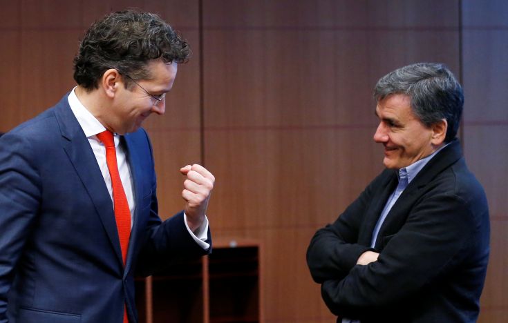 Συμφωνία στο Eurogroup για τα βραχυπρόθεσμα μέτρα για το χρέος