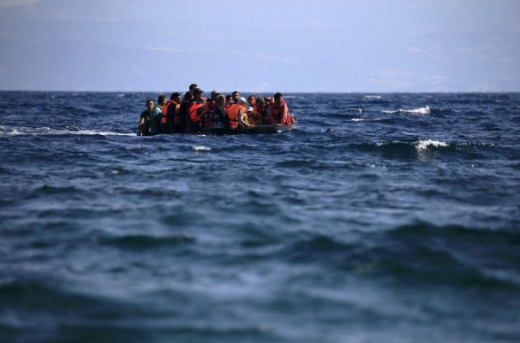 Ξύλινο σκάφος με 120 πρόσφυγες και μετανάστες εντοπίστηκε ανοιχτά της Καρπάθου