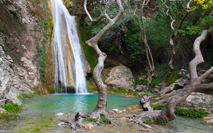 Βόλτα στο μυθικό φαράγγι της Νέδας