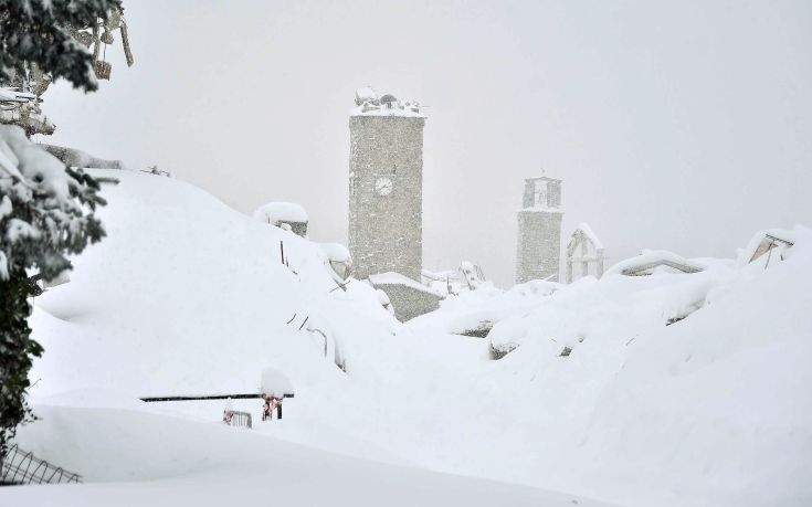 Χιονοστιβάδα έπληξε ξενοδοχείο στην κεντρική Ιταλία