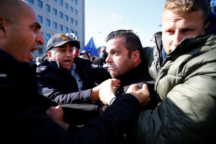 2017-01-04T093054Z_1966518900_RC17215384E0_RTRMADP_3_ISRAEL-PALESTINIANS-SOLDIER-VERDICT