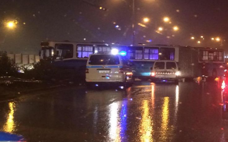 Λεωφορείο εξετράπη της πορείας του στη Θεσσαλονίκη