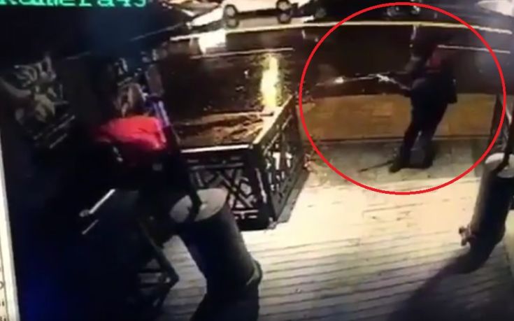 Συγκλονιστικό βίντεο από τη στιγμή της επίθεσης στο club Reina