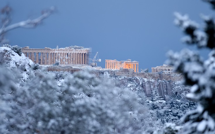 Έτσι ξύπνησε σήμερα η Αθήνα, χιόνι στο κέντρο και στα νότια προάστια