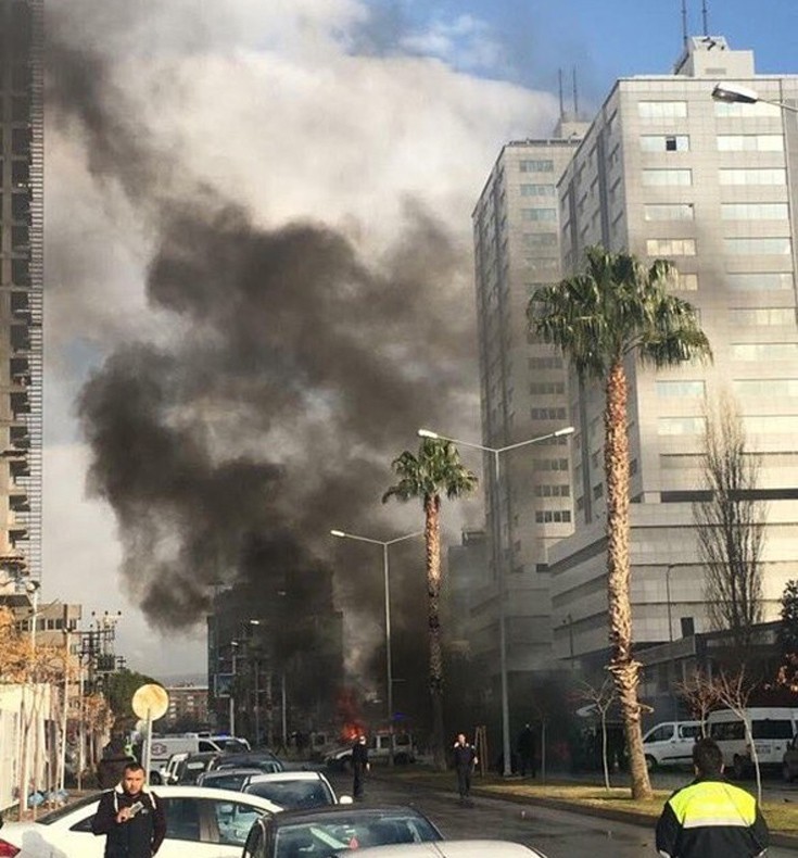 Η στιγμή της ισχυρής έκρηξης στη Σμύρνη