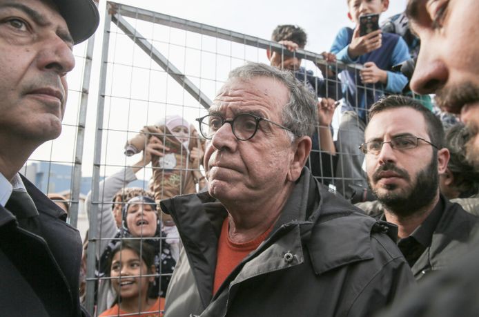 Μουζάλας: Έως 30.000 πρόσφυγες και μετανάστες θα μείνουν στην Ελλάδα