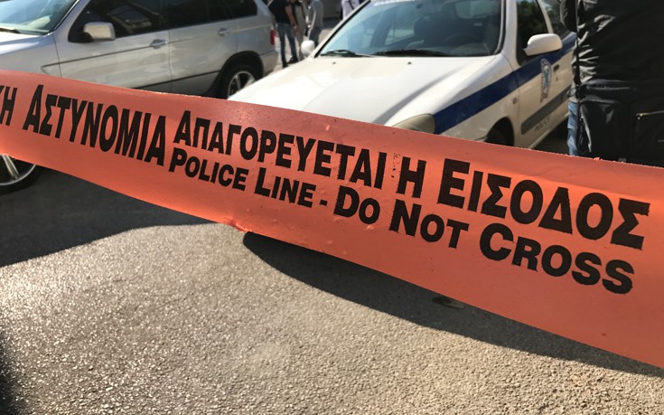 Πήγε να κάνει έξωση στους ενοικιαστές με νονούς της νύχτας και όπλα