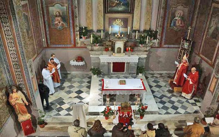 Ιερές κόντρες στην Μυτιλήνη για τον… καθολικό Άγιο Βαλεντίνο