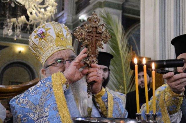 Μητροπολίτης Κοσμάς: Ντροπή το καρναβάλι με πιτζάμα πάρτι, θα οργισθεί ο Θεός, να κάνουμε σταυροφορία