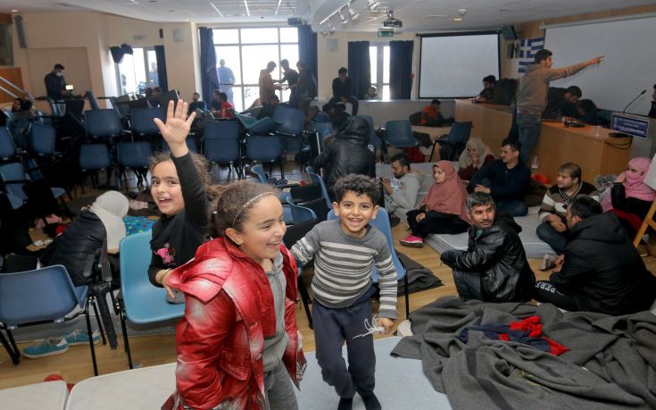 Έτοιμοι για μετεγκατάσταση στη Γαλλία 234 πρόσφυγες που βρίσκονται στην Ελλάδα