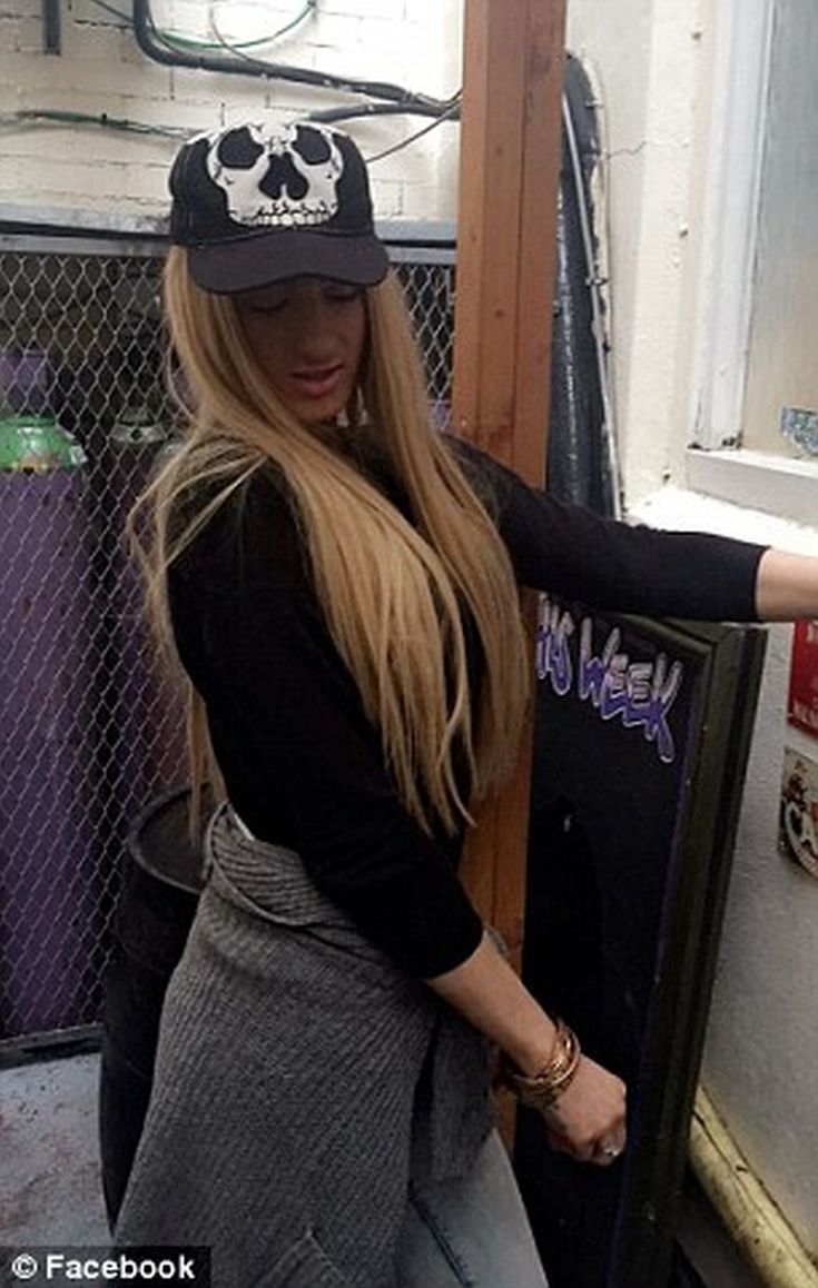 3E0A9EF800000578-4289920-image-m-51_1488897384471 3E0A9EF800000578-4289920-image-m-51_1488897384471