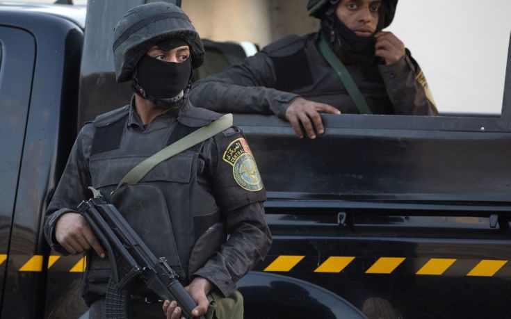 Ένοπλοι επιτέθηκαν σε χριστιανούς στην Αίγυπτο, 23 νεκροί και 25 τραυματίες