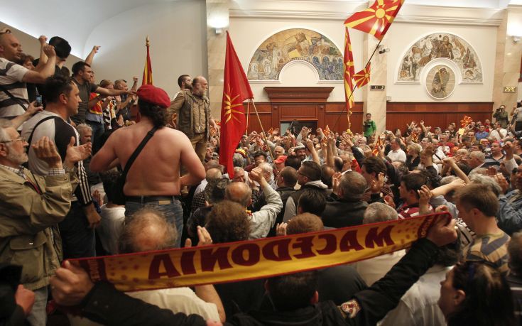 Ο καθηγητής Μάζης προειδοποιεί: Τουλάχιστον 70% πιθανότητες τα Σκόπια να διασπαστούν