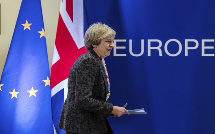 Τον… λογαριασμό του Brexit ζήτησε η Μέι από τους υπουργούς της