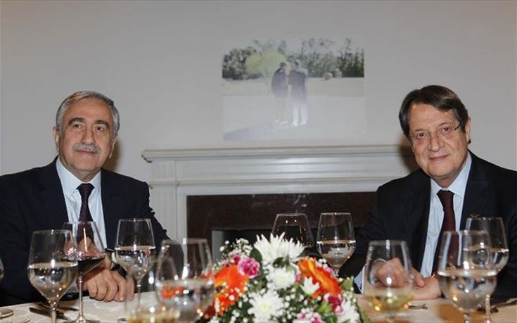 Χωρίς συμφωνία ολοκληρώθηκε το δείπνο Αναστασιάδη και Ακιντζί