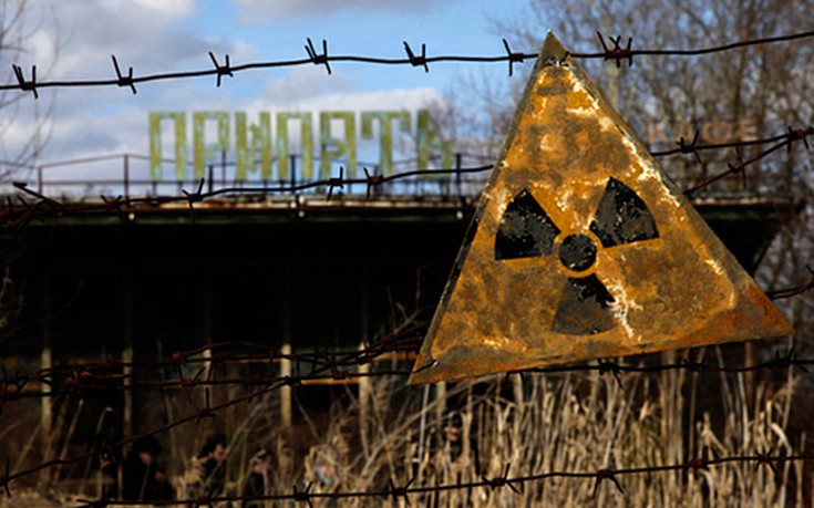 Χειροκίνητα μετρούν τη ραδιενέργεια στο Τσερνόμπιλ μετά την επίθεση των χάκερ