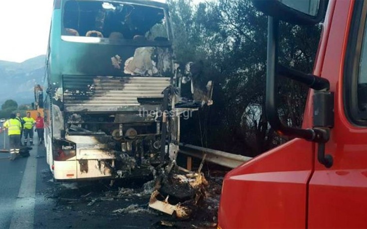 Αυτό είναι το λεωφορείο που μετέφερε μαθητές και κάηκε στην Πάτρα