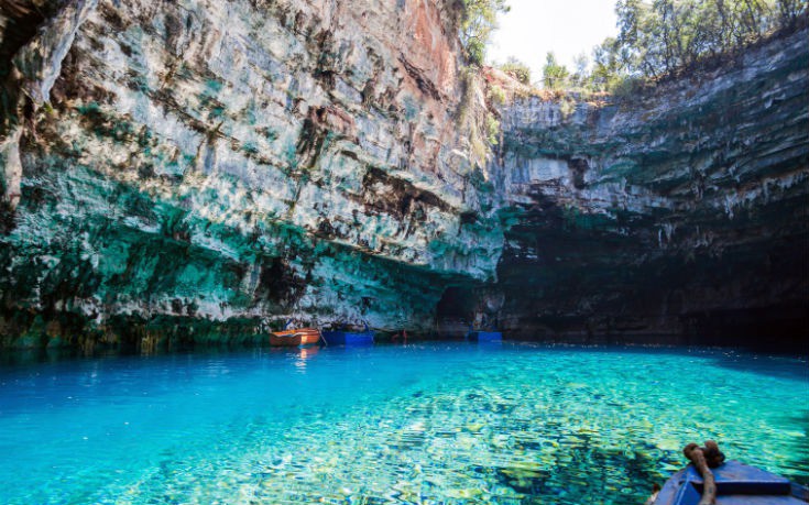 melissani-limnospilaio2