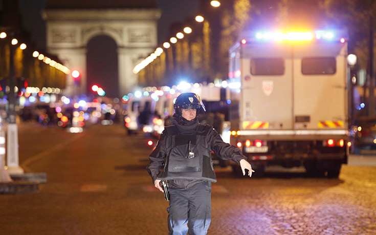 Γάλλος ο δράστης της επίθεσης στο Παρίσι
