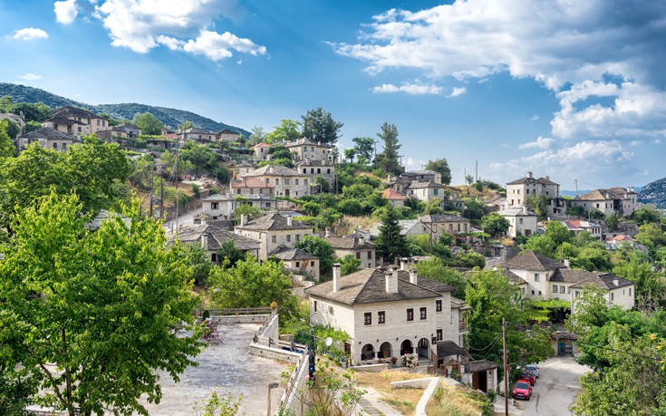 Βίτσα, πέτρινη πανδαισία στα Ζαγοροχώρια