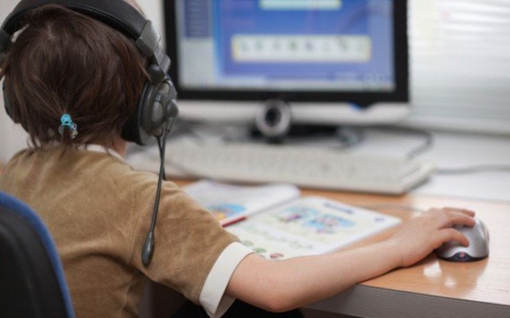 Καταγγελία για τραυματισμό εννιάχρονης από το διαδικτυακό παιχνίδι «Μπλε Φάλαινα»