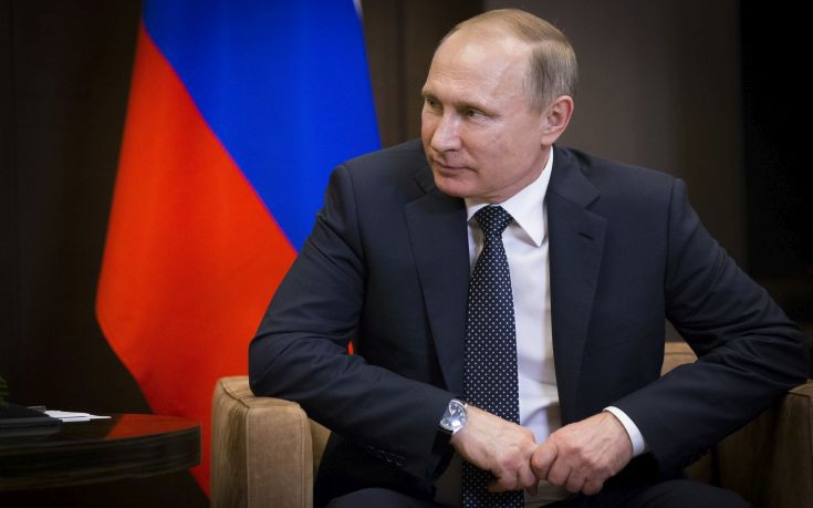 Το 80% και πλέον των Ρώσων εγκρίνει το έργο του Πούτιν