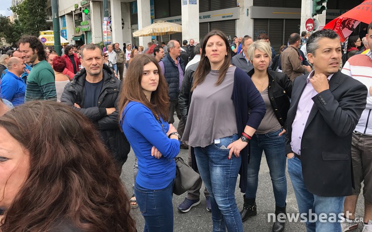 Η Ζωή Κωνσταντοπούλου στις διαδηλώσεις κατά των μέτρων