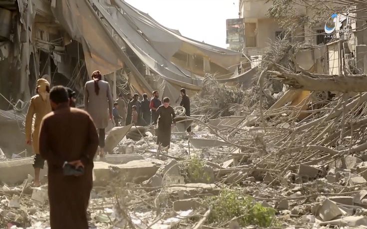Μακελειό σε βομβαρδισμό του διεθνούς συνασπισμού υπό τις ΗΠΑ στη Συρία