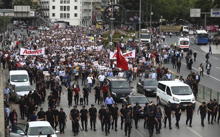 Ποιος φοβάται την «Πορεία για τη δικαιοσύνη» στην Τουρκία;